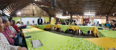 Investigadora de INIDEP participó en Ecuador de taller sobre “gestión eficiente de sanidad y calidad de agua”