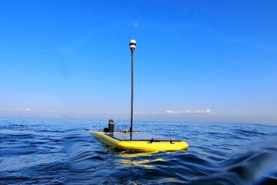 Taller Wave Glider: capacitación sobre un equipo muestreador de la superficie marina
